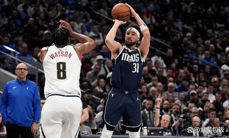 穆雷回归赛场，战术调整首场状态亮眼，独行侠观众沸腾！